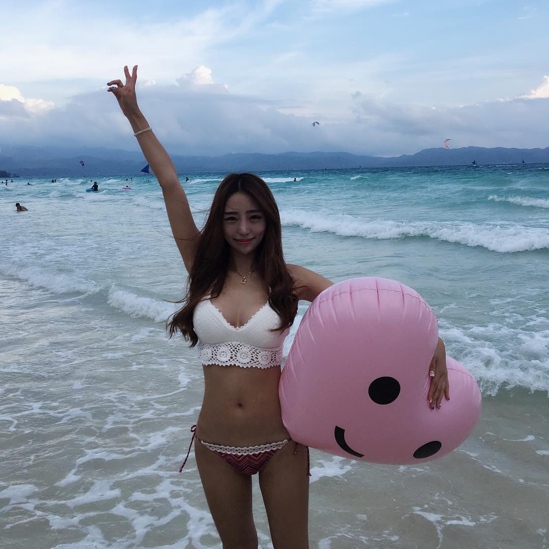 Eunjiii Bikini Picture and Photo