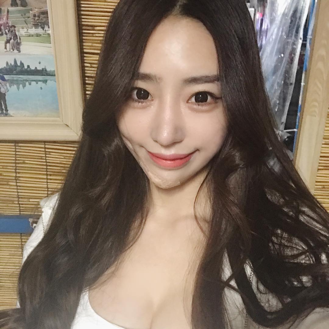 Eunjiii Bikini Picture and Photo