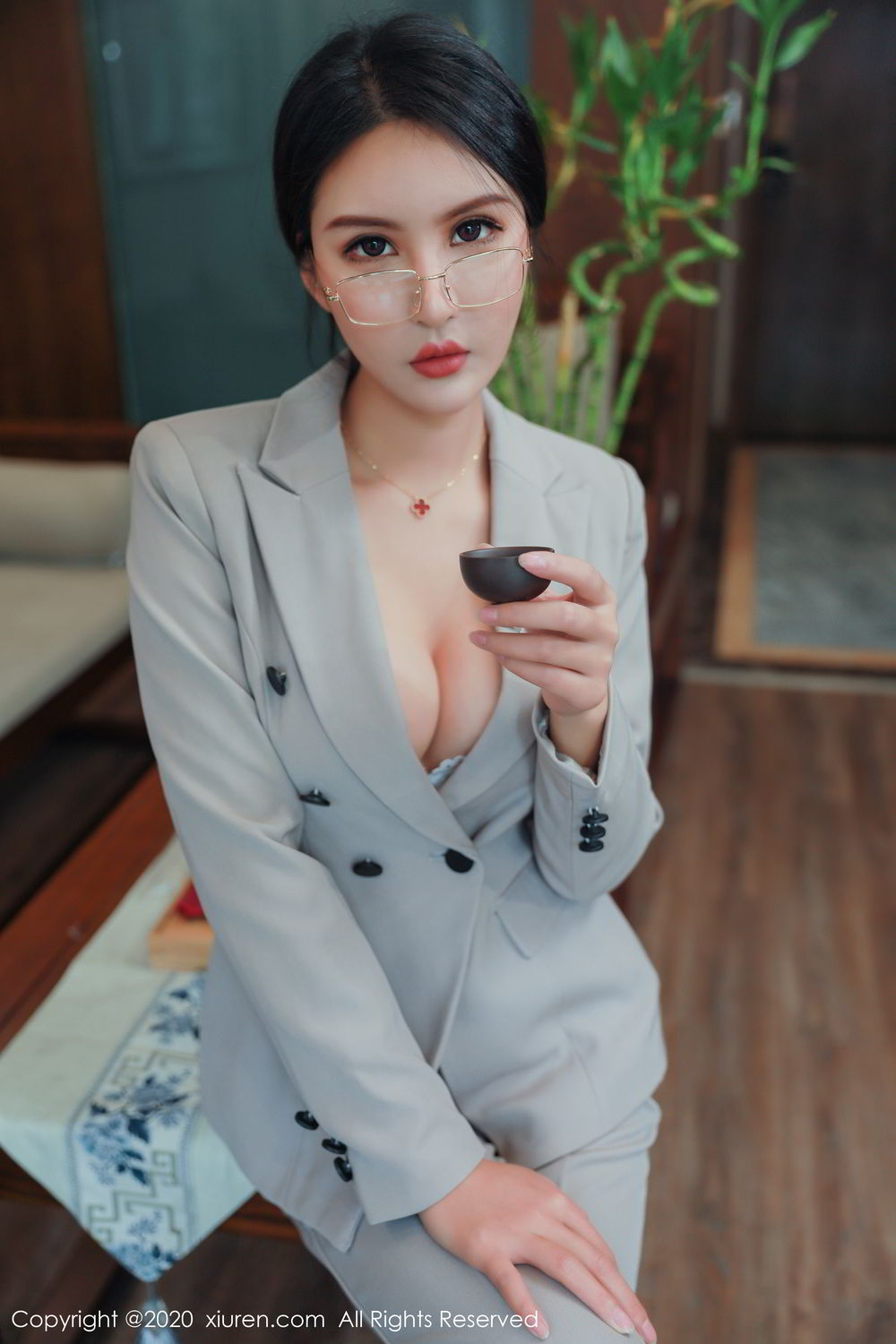 XiuRen Vol.2098 Solo Yi Fei