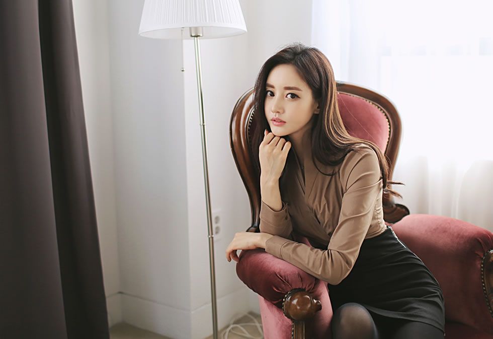 Son Yoon Joo 2016 Temperament Picture and Photo