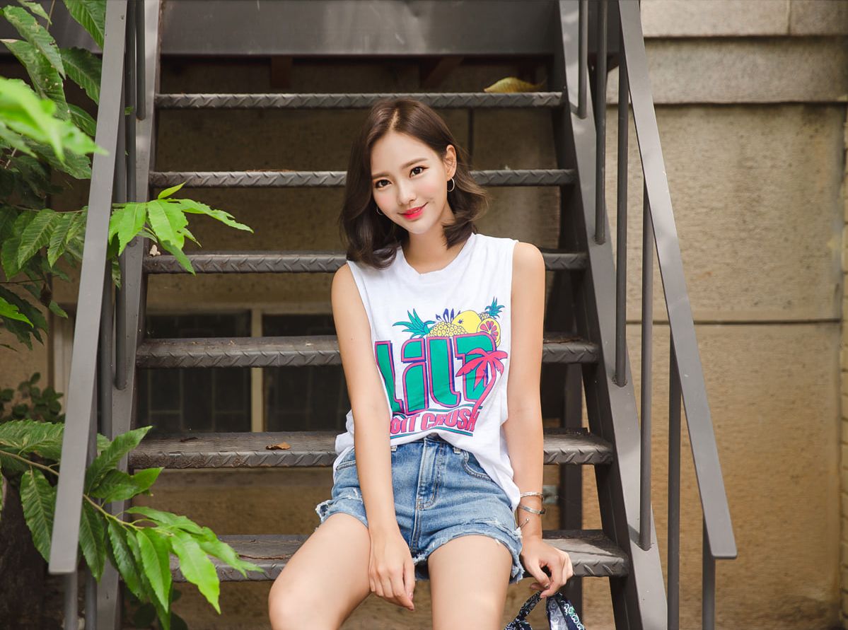 Yeon Ji Eun Maybeach Casual Wear Series