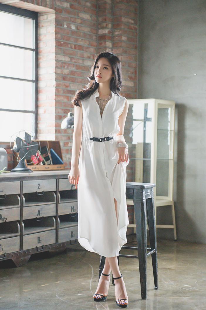 Park Jung Yoon Casual Clothes and Wedding Dress Picture