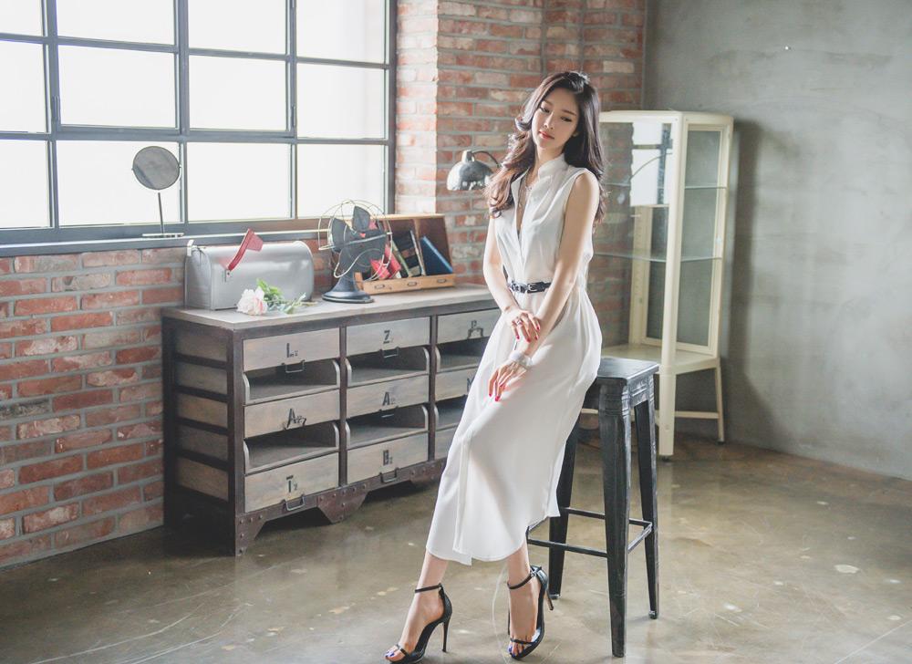 Park Jung Yoon Casual Clothes and Wedding Dress Picture