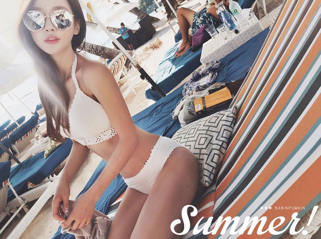 Son Yoon Joo 2016 Bikini 1