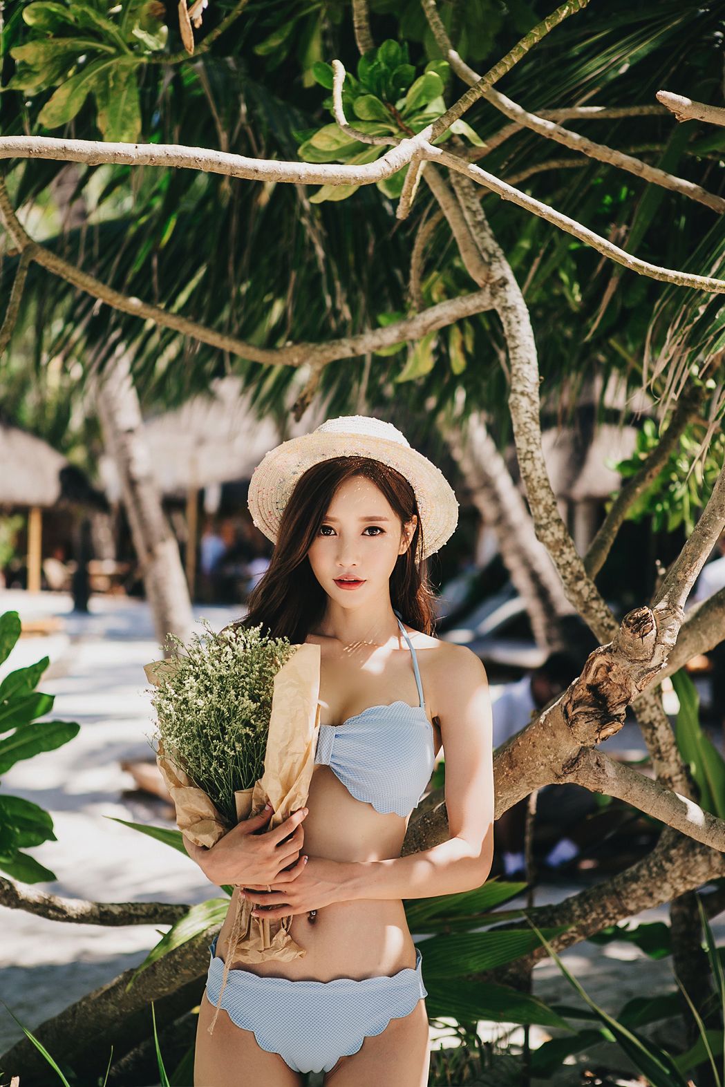 Son Yoon Joo 2016 Bikini 1