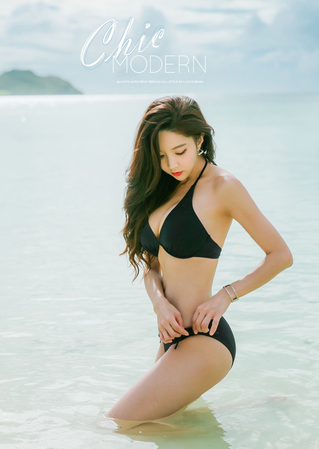 Park Soo Yeon 2017 Bikini Picture and Photo 4