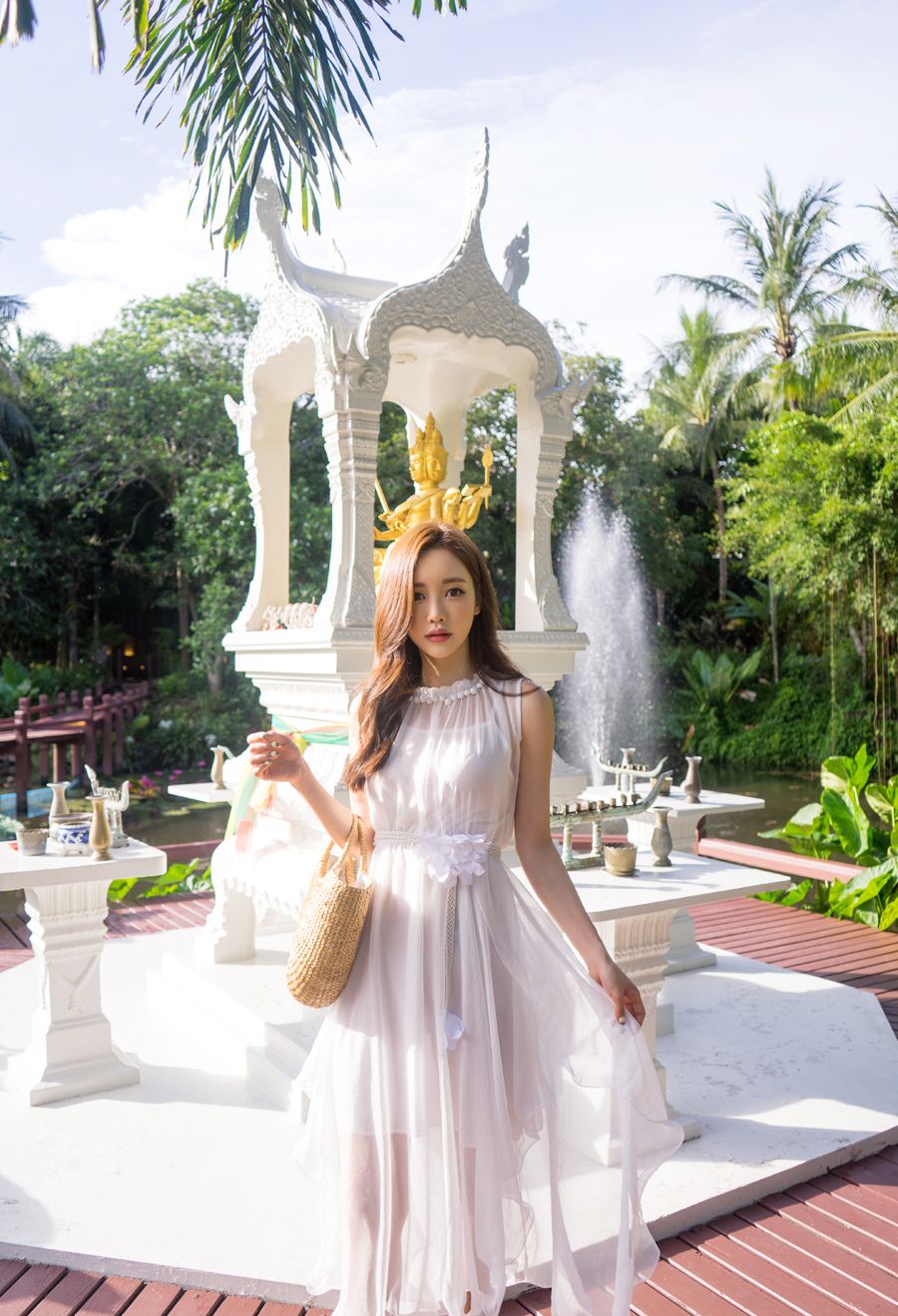 Son Yoon Joo 2017 Phuket Island Skirt Picture Series 6