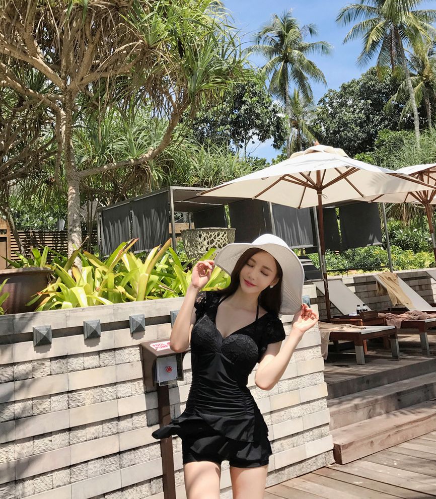 Son Yoon Joo 2017 Phuket Island Skirt Picture Series 5