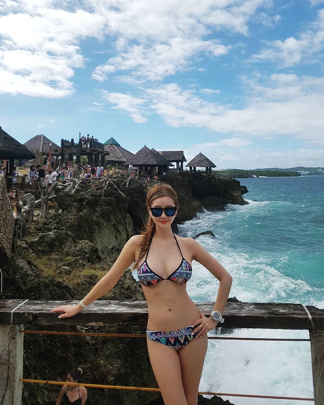 Ye Seul Kim Temperament Bikini Picture and Photo