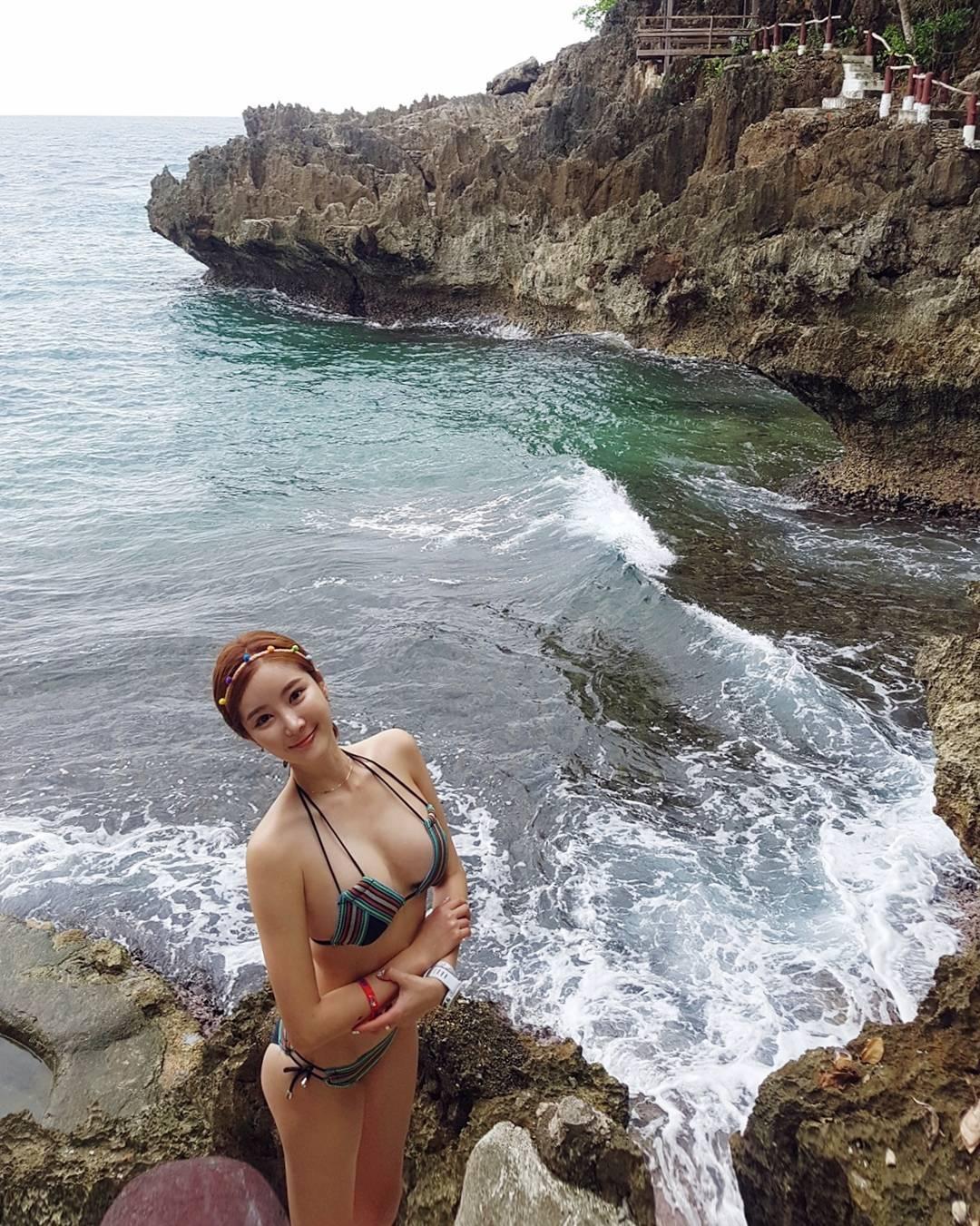 Ye Seul Kim Temperament Bikini Picture and Photo