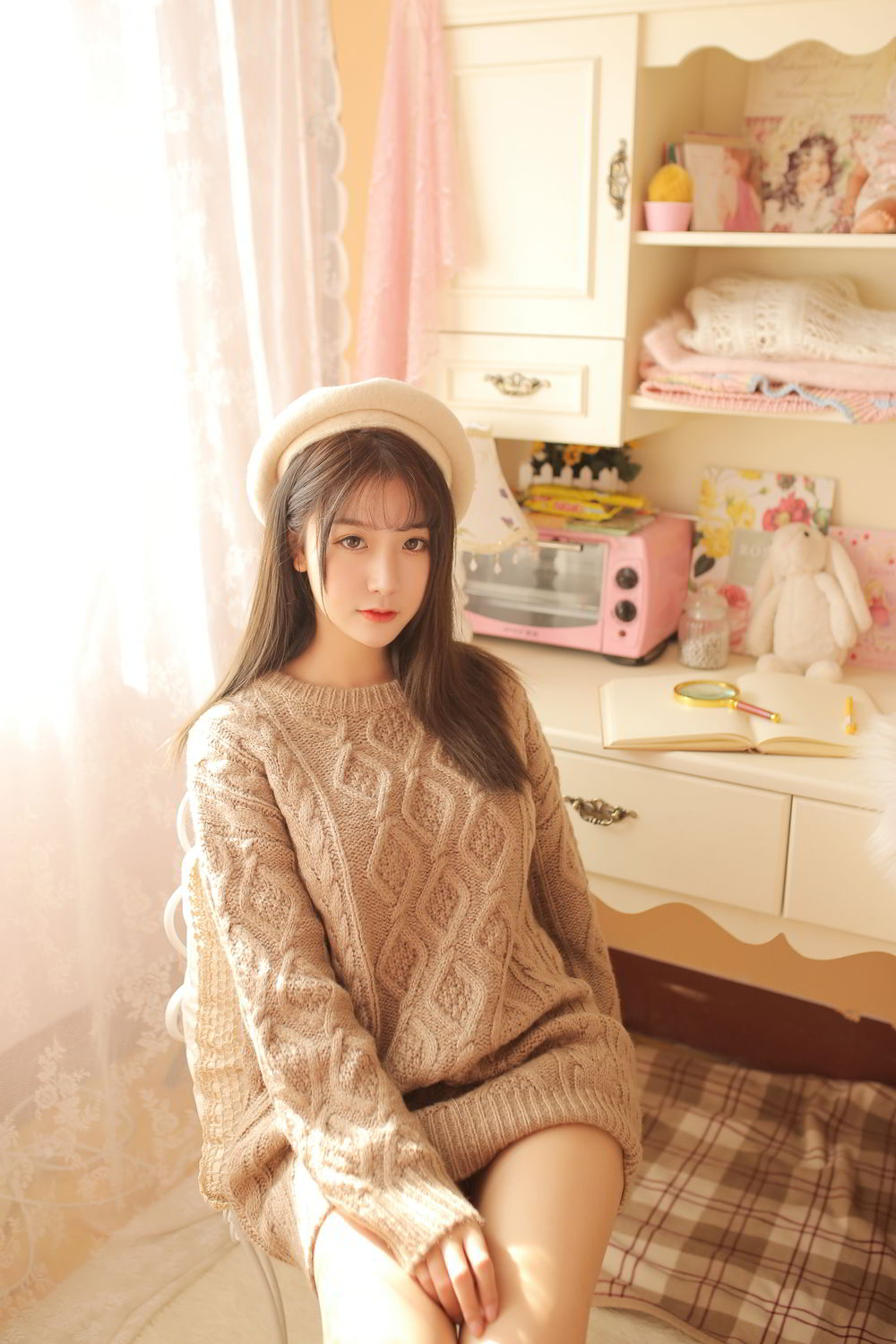 Mao Jiu Mature Woman Style and Camel Sweater