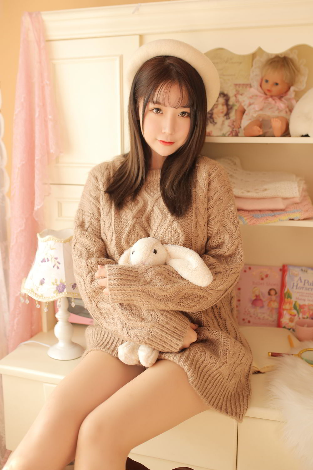 Mao Jiu Mature Woman Style and Camel Sweater