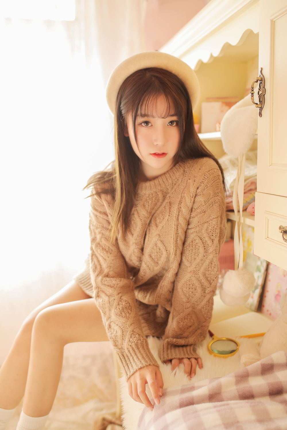 Mao Jiu Mature Woman Style and Camel Sweater