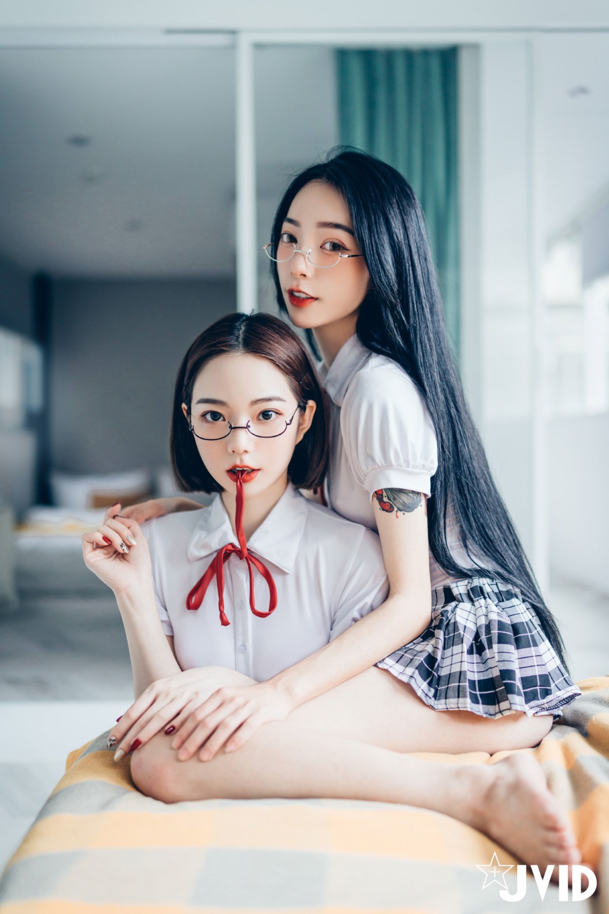 JVID 2022 02 14 Piao Piao 飄飄 And Jiu Jiu 啾啾 Celebrate Valentines Day With Goddess Sisters A 0009 5307861720.jpg