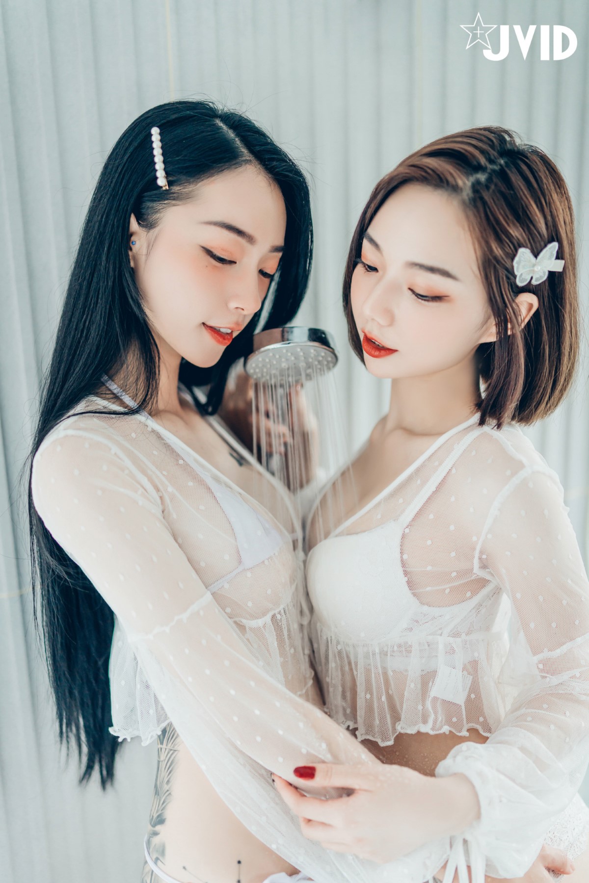 JVID 2022 02 14 Piao Piao 飄飄 And Jiu Jiu 啾啾 Celebrate Valentines Day With Goddess Sisters A 0067 3222208740.jpg