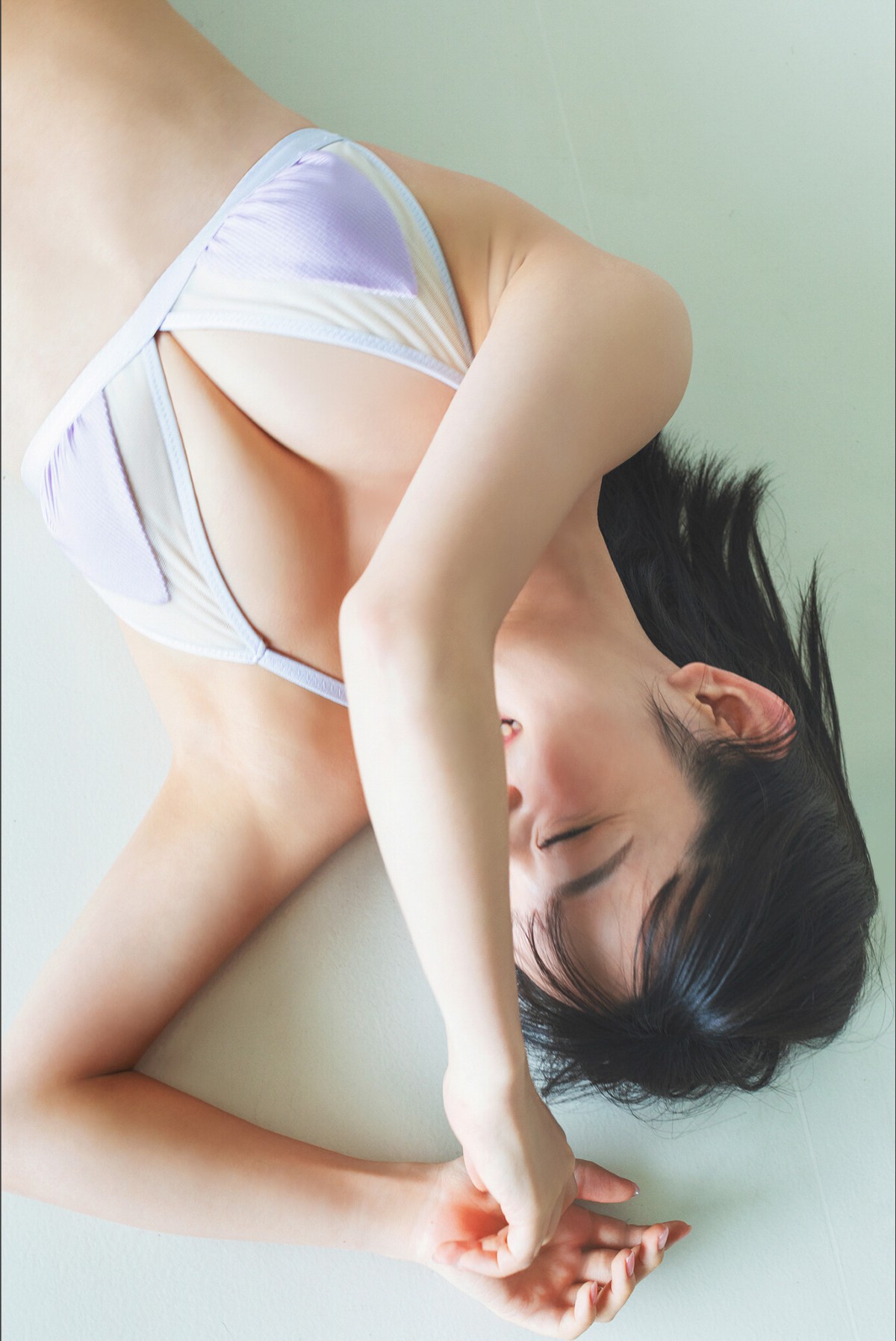 Photobook Saeko Kondo 近藤沙瑛子 Pure Purple 0008 3684136213.jpg