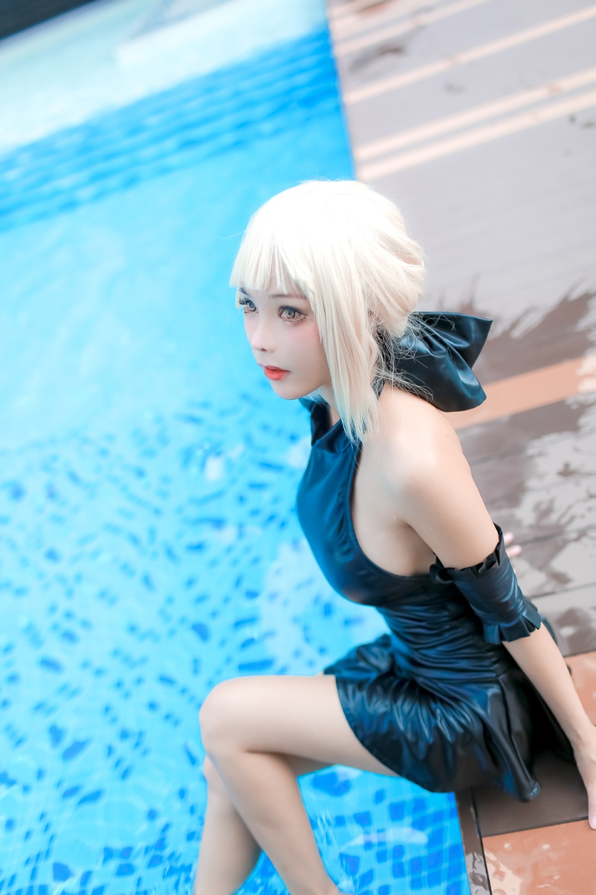 Coser@Kitkat Cosplay 9 Saber Alter Swimsuit 0028 8735111665.jpg