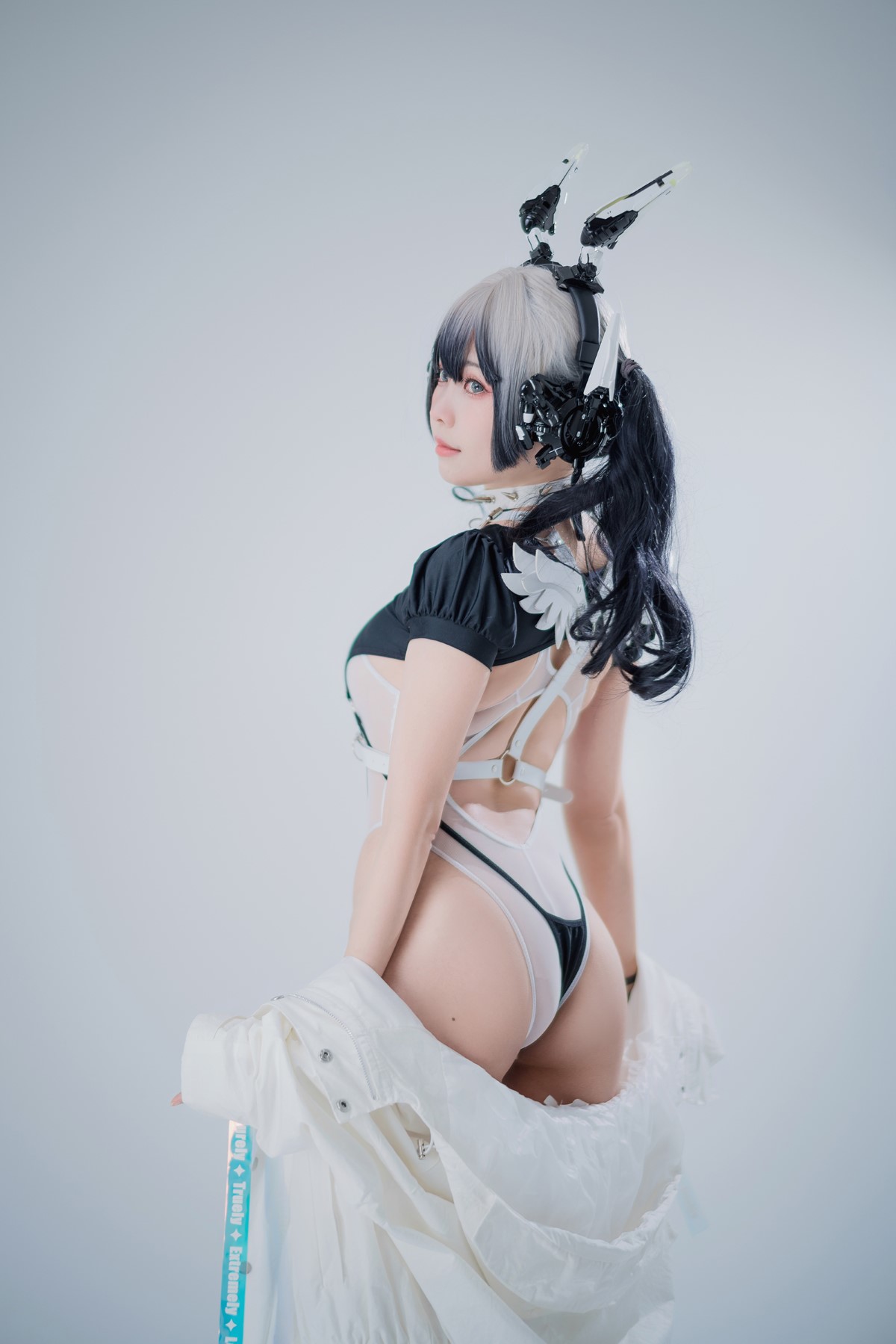 Coser@Ely Cyber Girl Blanche 0039 5932826989.jpg