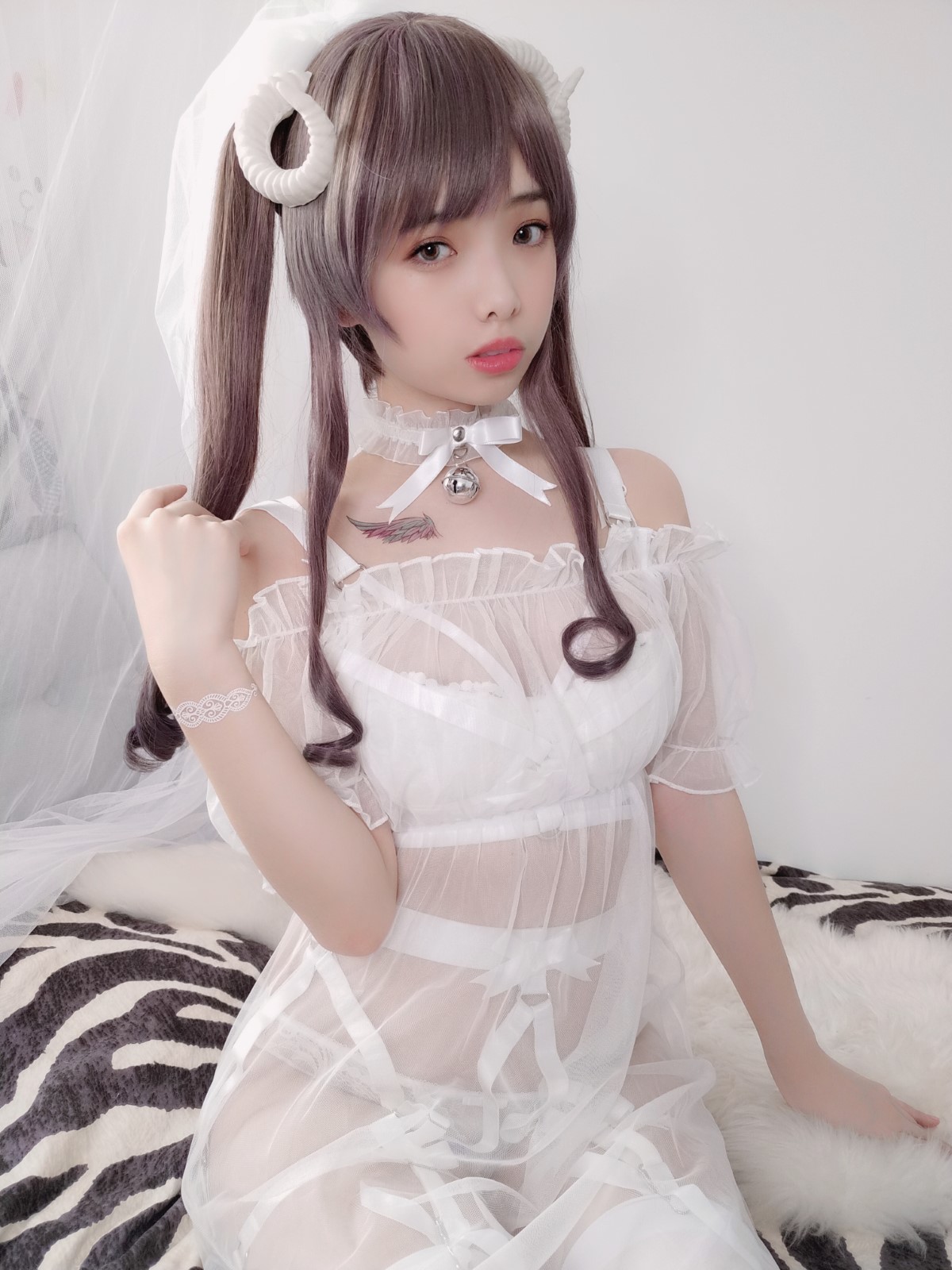 Coser@雯妹不讲道理 Vol 016 绵羊白色绑带 0002 5259372843.jpg