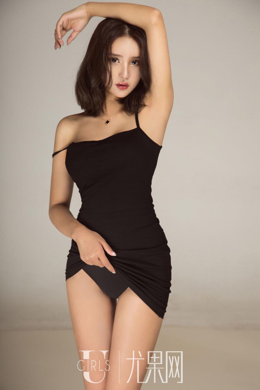 Ugirls Vol. 388 Solo Yi Fei