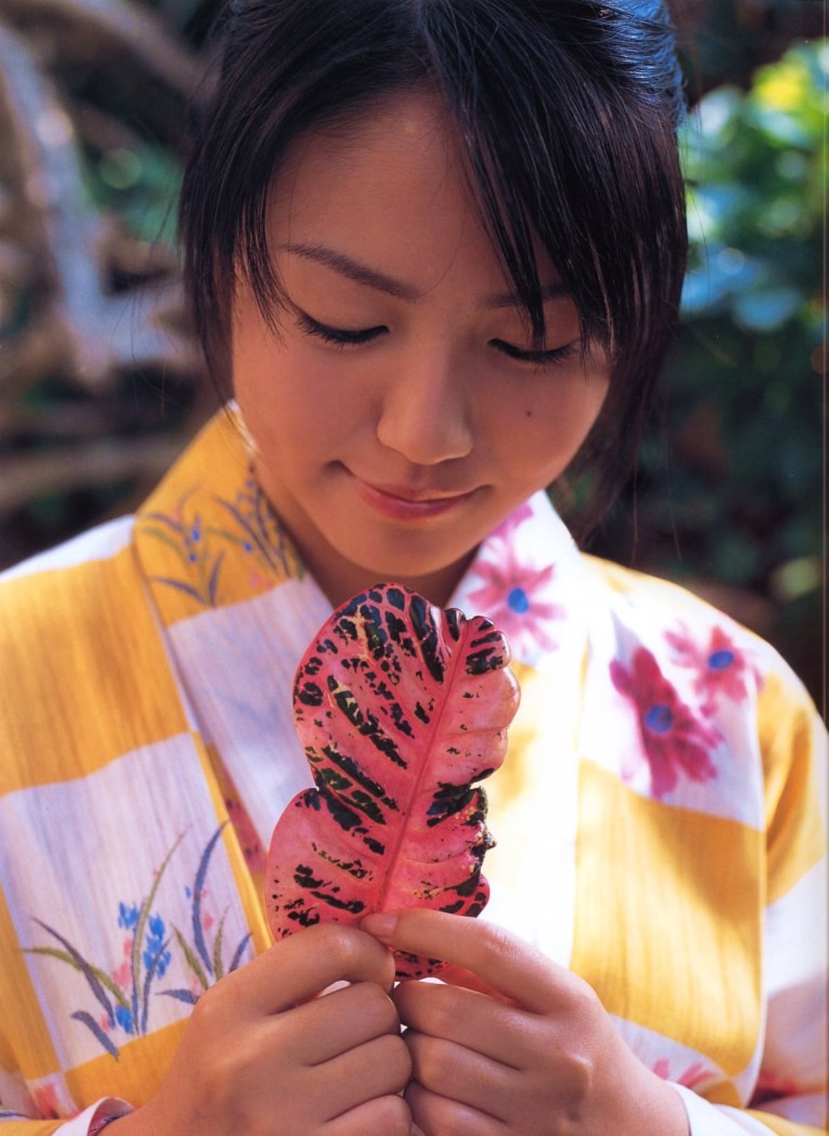 Photobook Sayaka Isoyama 磯山さやか Soft 0045 2321837593.jpg