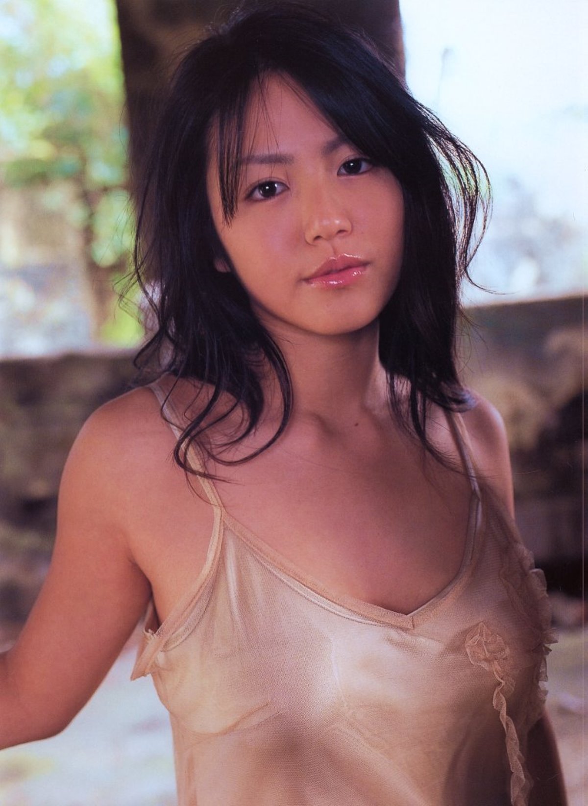 Photobook Sayaka Isoyama 磯山さやか Soft 0069 0262904429.jpg