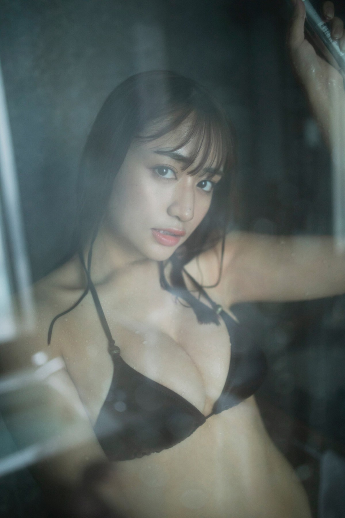 Platinum FLASH Photobook 2023 02 17 Meruda Ikeda 池田メルダ Triangle Love In The Case Of Akane 0013 3133019537.jpg