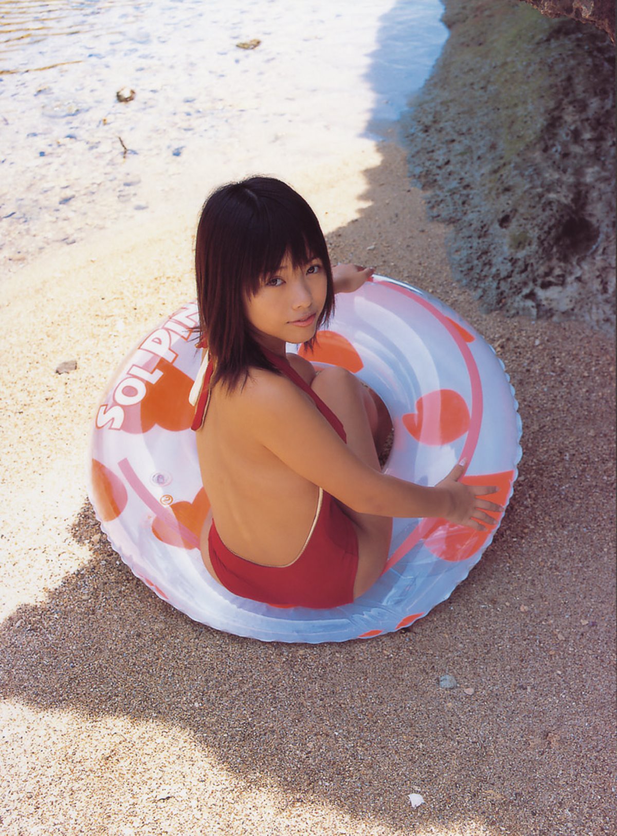 Photobook Hitomi Ito 伊藤瞳 Eye Love 0067 4554903097.jpg