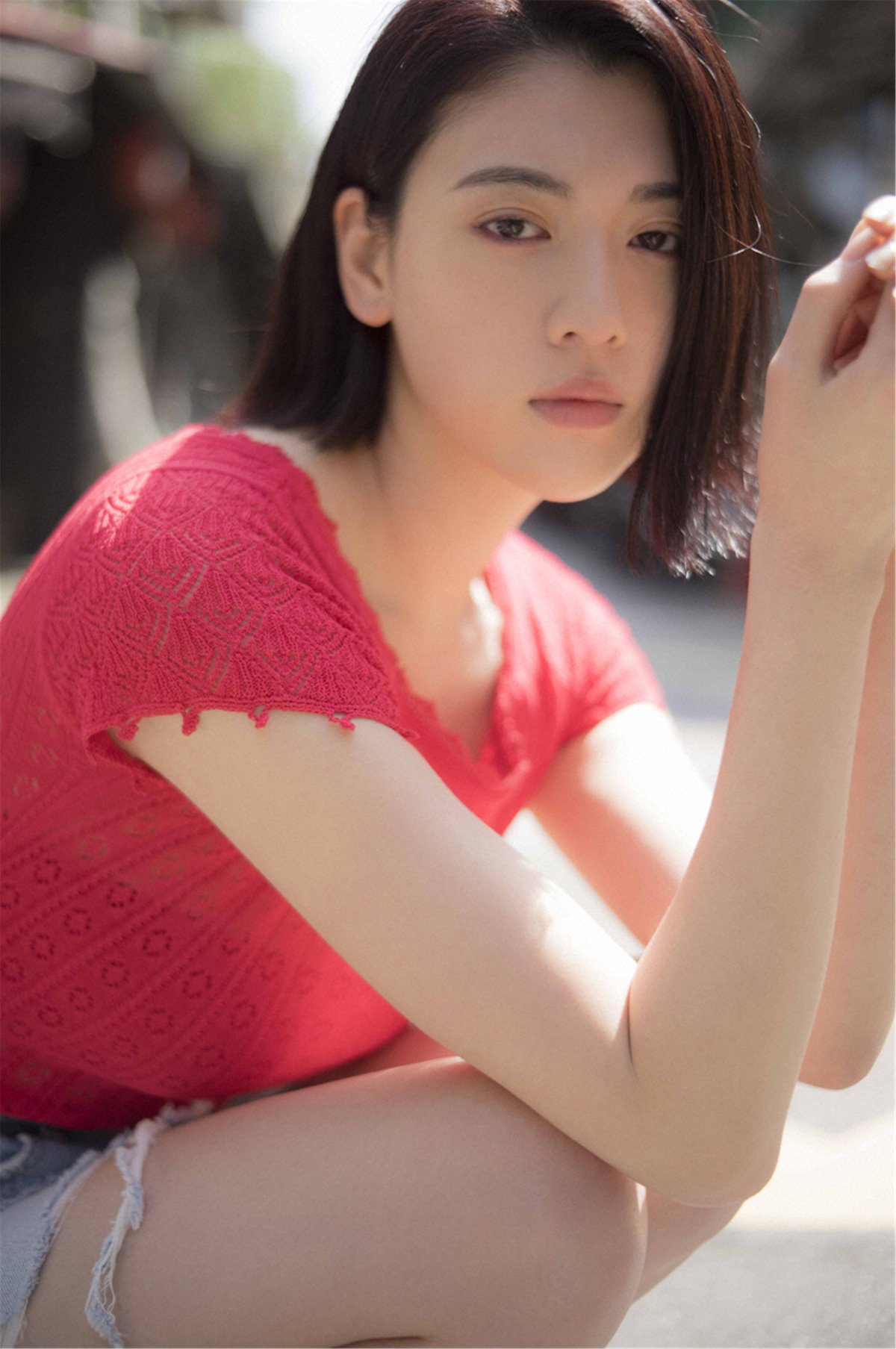 Photobook 2018 04 15 Ayaka Miyoshi 三吉彩花 Across The Sky 0011 9937698086.jpg