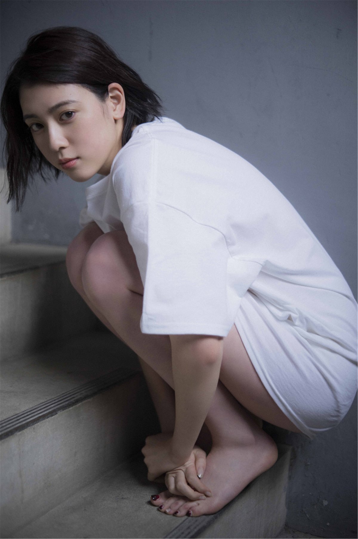 Photobook 2018 04 15 Ayaka Miyoshi 三吉彩花 Across The Sky 0019 5427596775.jpg