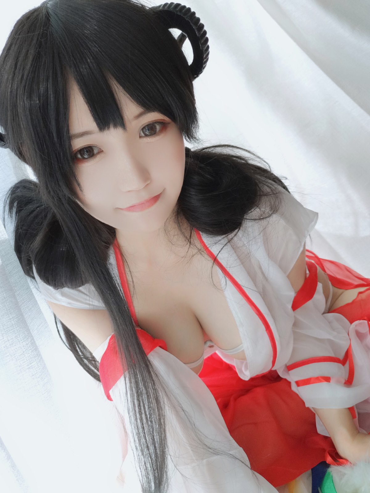 Coser@小仓千代w Vol 008 有点不对劲的巫女 0003 8076320039.jpg