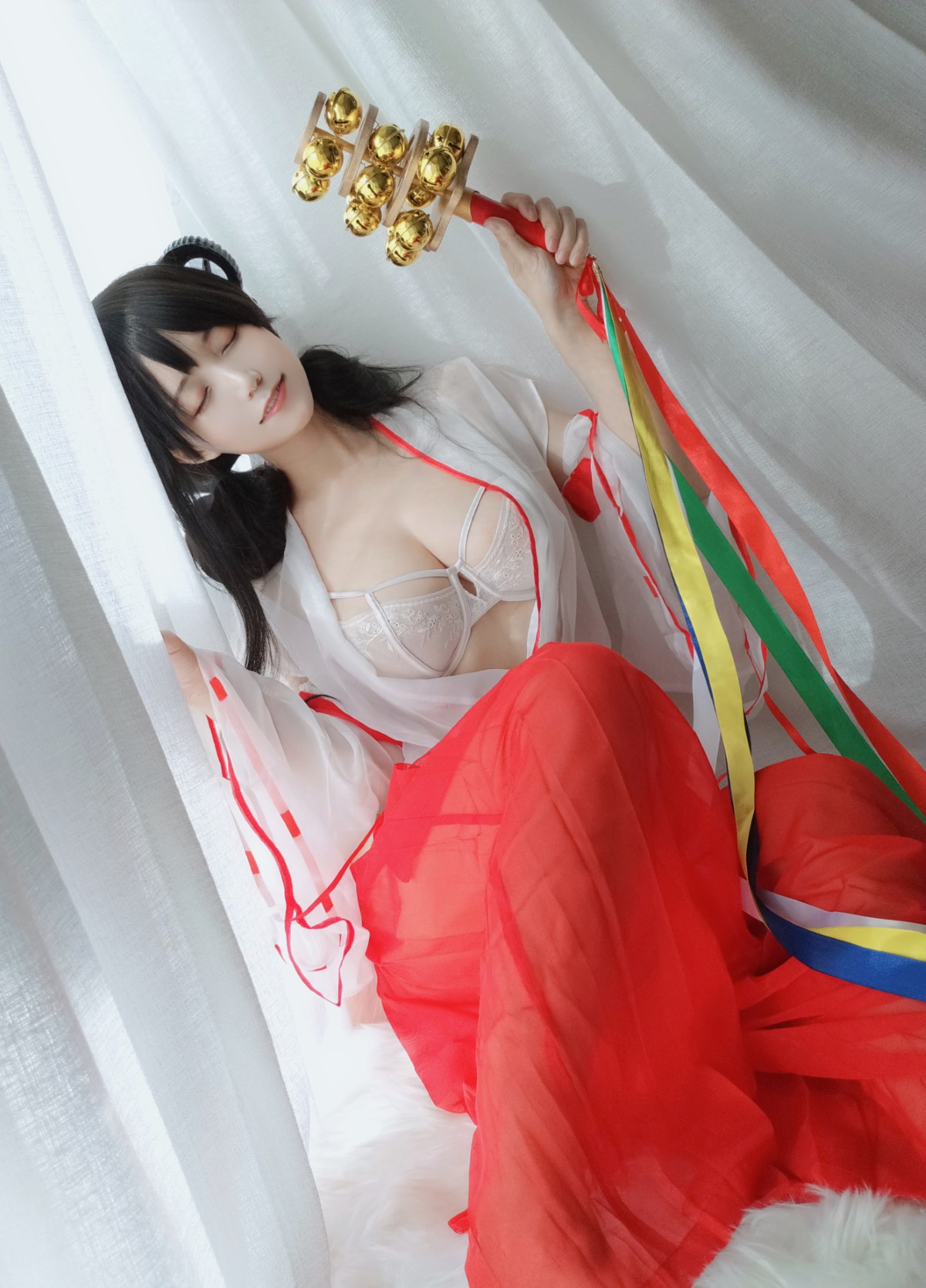 Coser@小仓千代w Vol 008 有点不对劲的巫女 0011 5505578032.jpg