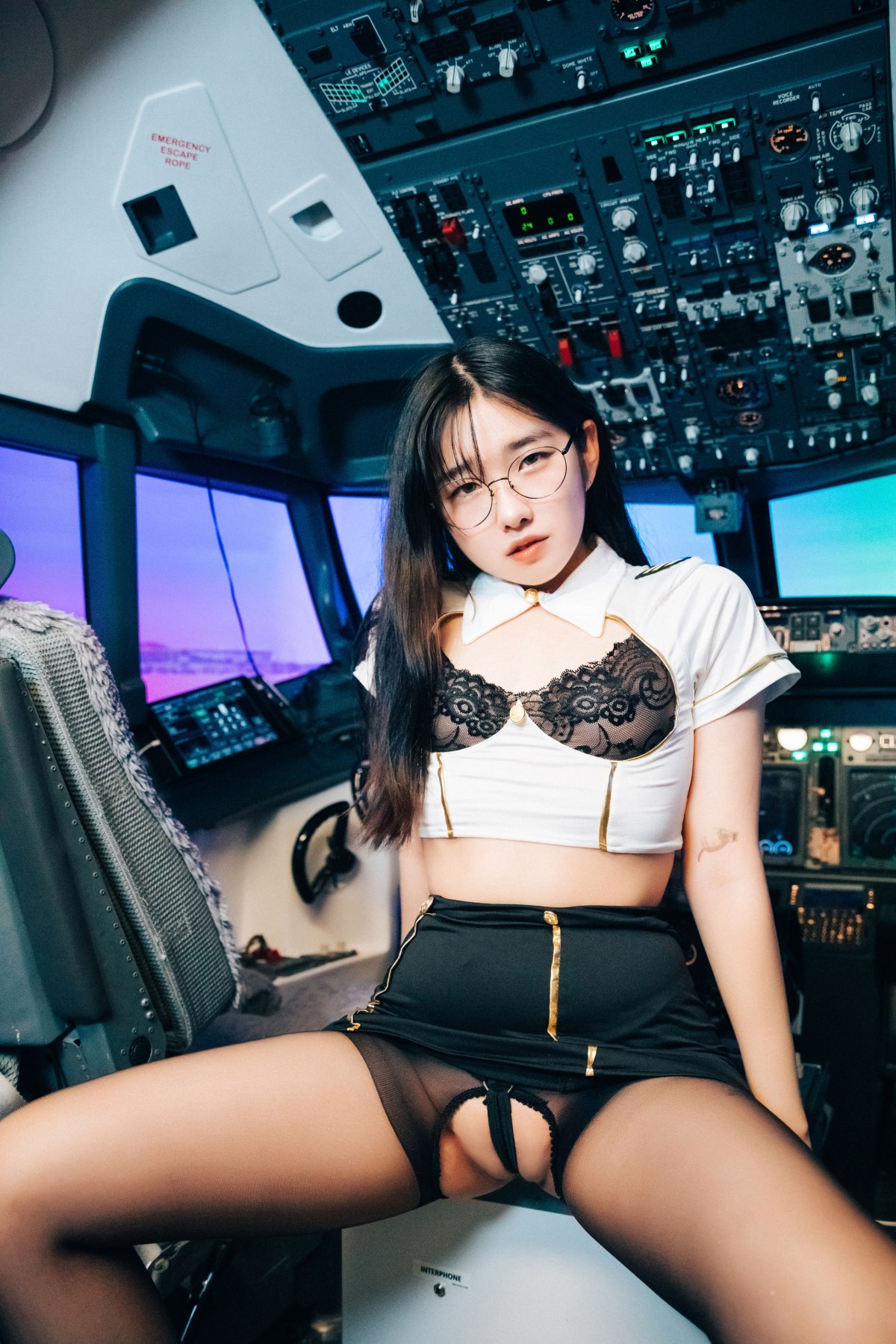 Loozy Sonson 손손 Night Flight B 0014 7801134911.jpg