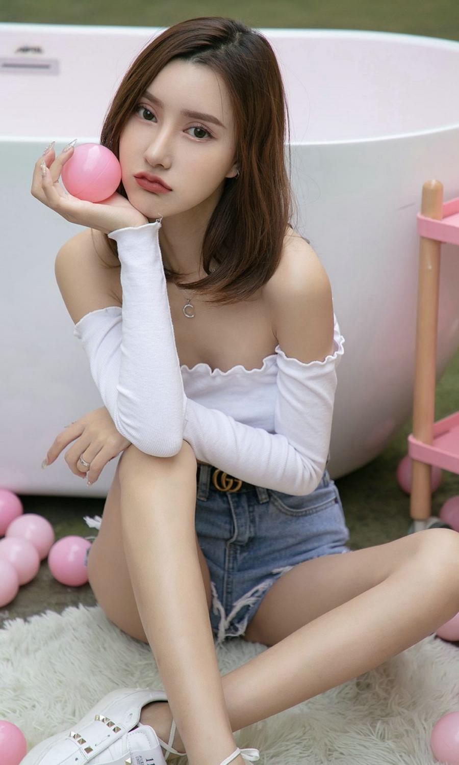 Ugirls App Vol. 1491 Ji Meng