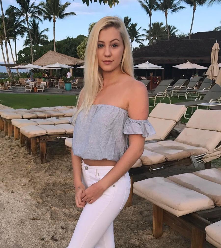 Ava Sambora Cute Bikini Picture and Photo