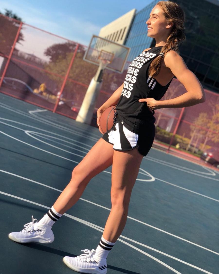 Rachel Demita Sport Picture and Photo