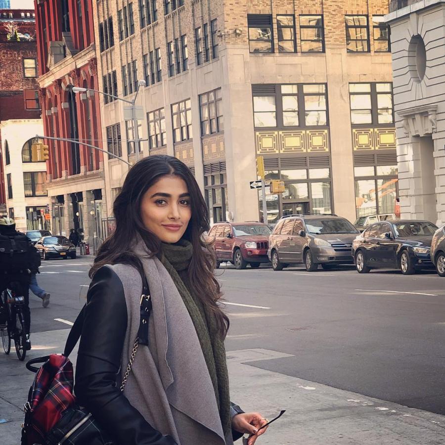 Pooja Hegde Temperament Picture and Photo