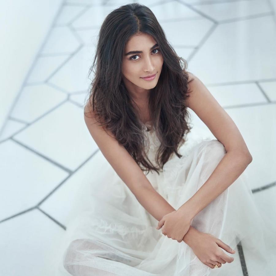 Pooja Hegde Temperament Picture and Photo