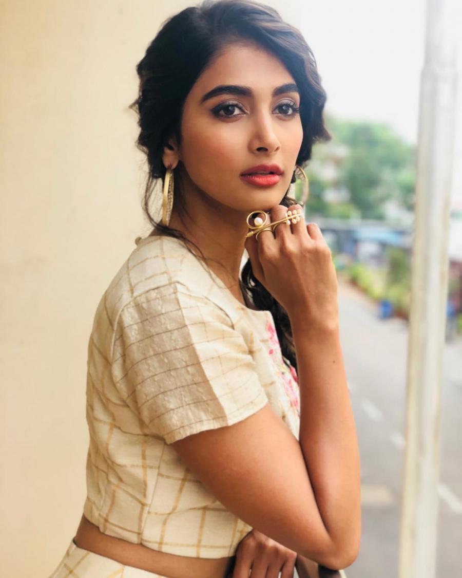 Pooja Hegde Temperament Picture and Photo