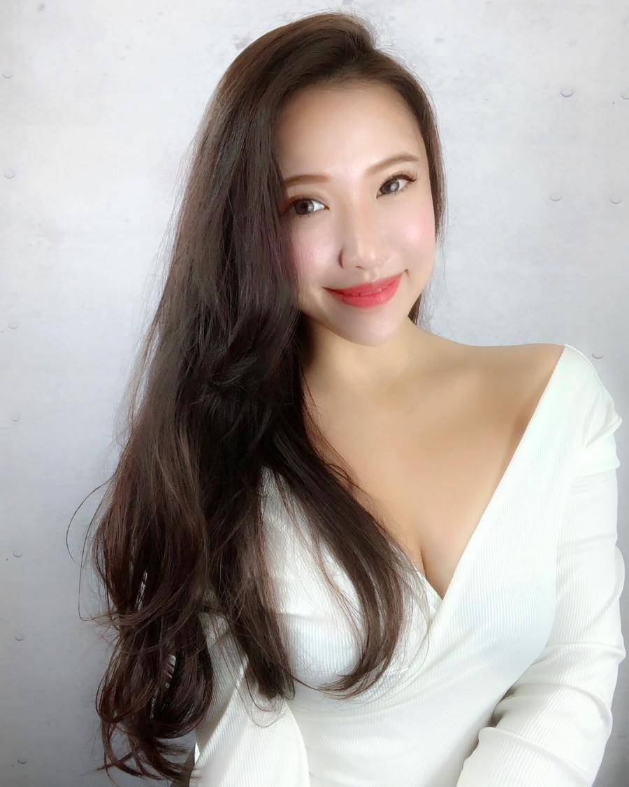 Amy Chang Big Boobs Picture and Photo