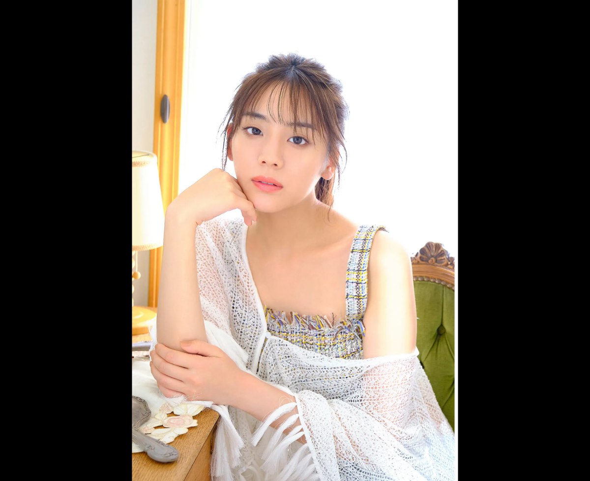 FRIDAY Digital Photo Asuka Kijima 貴島明日香 I Am By Your Side Complete Edition 0006 2624104879.jpg