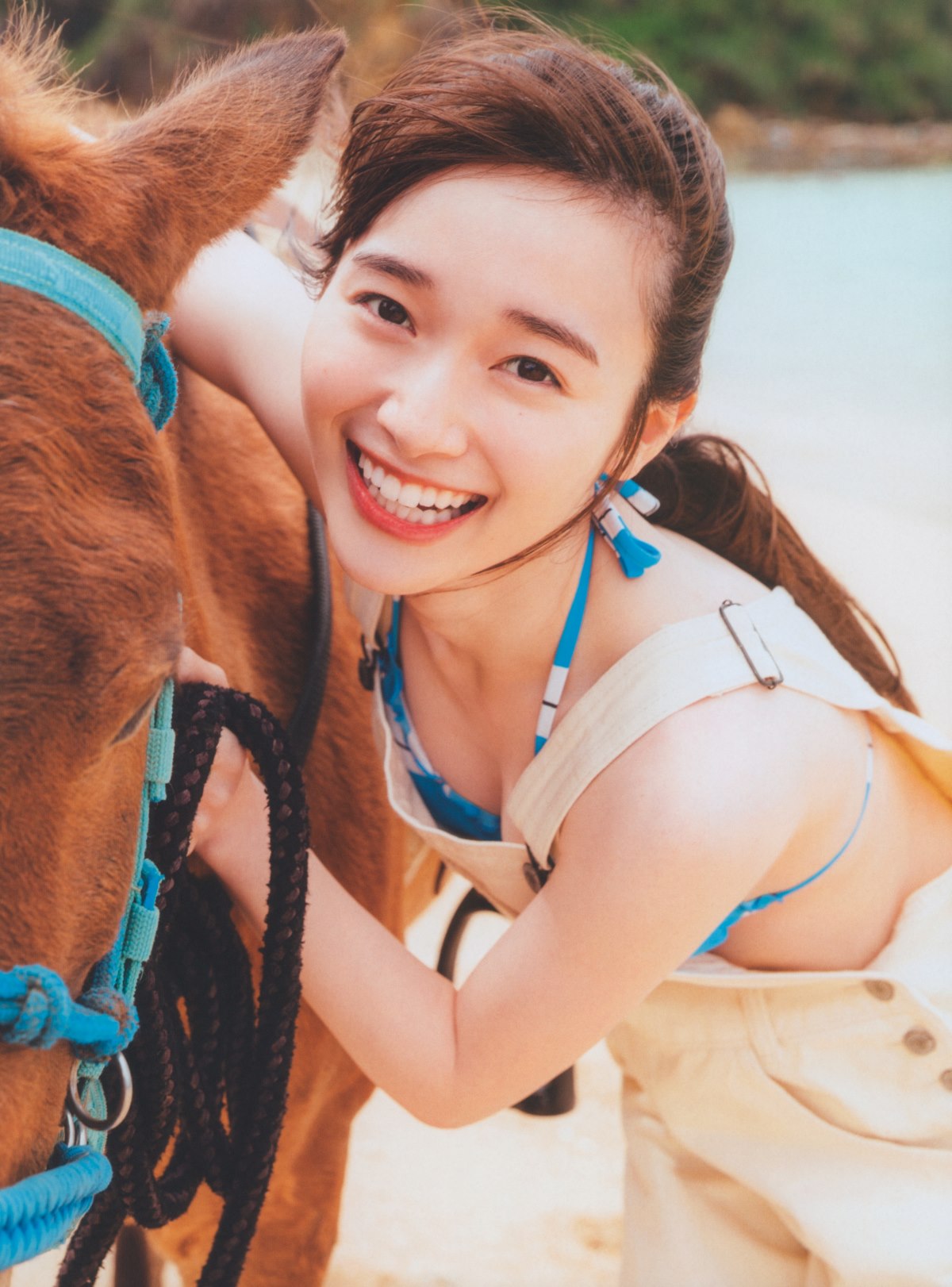 Photobook 2022 08 23 Rena Moriya 守屋麗奈 1st Photobook Egao No Guu Choki Paa 0061 2961359212.jpg