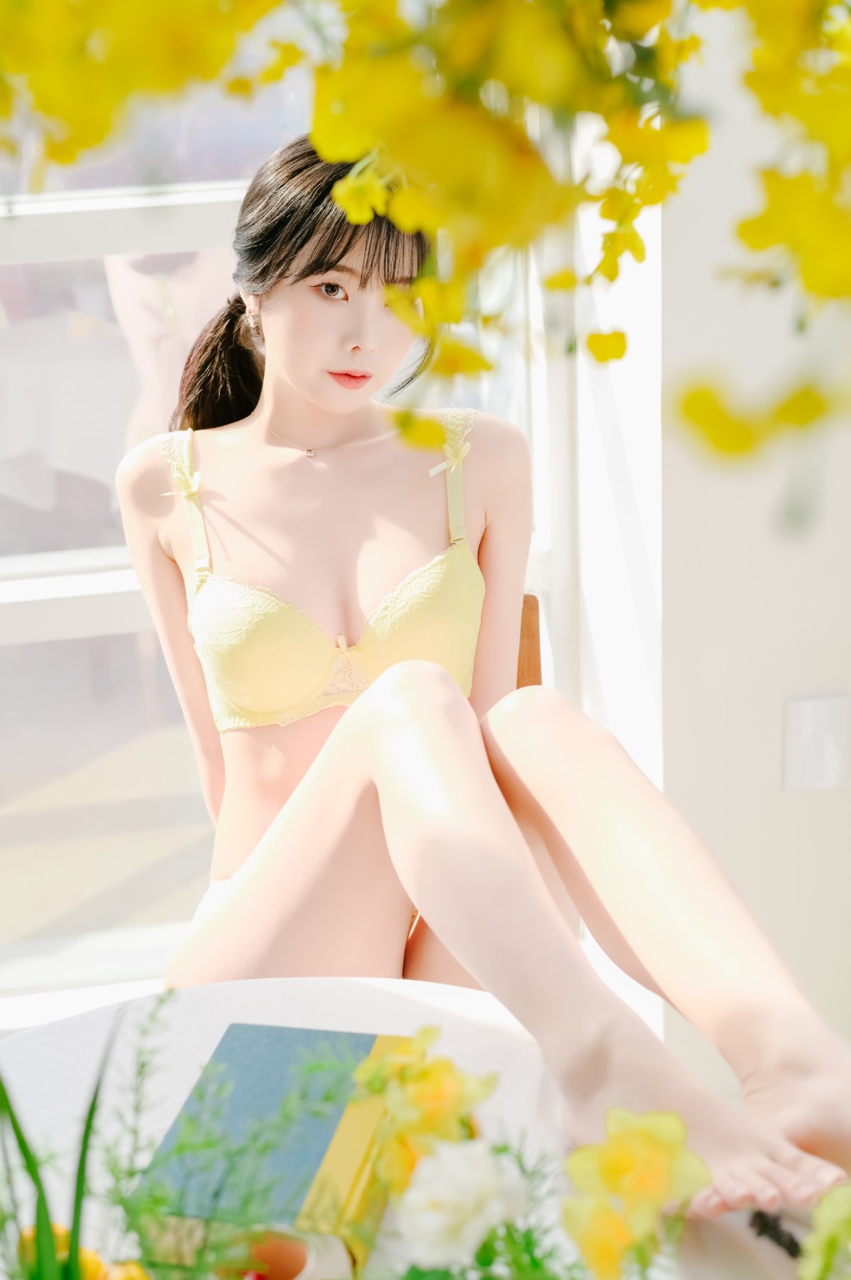 Patreon Yuna 유나 Flowers 0006 1791548414.jpg