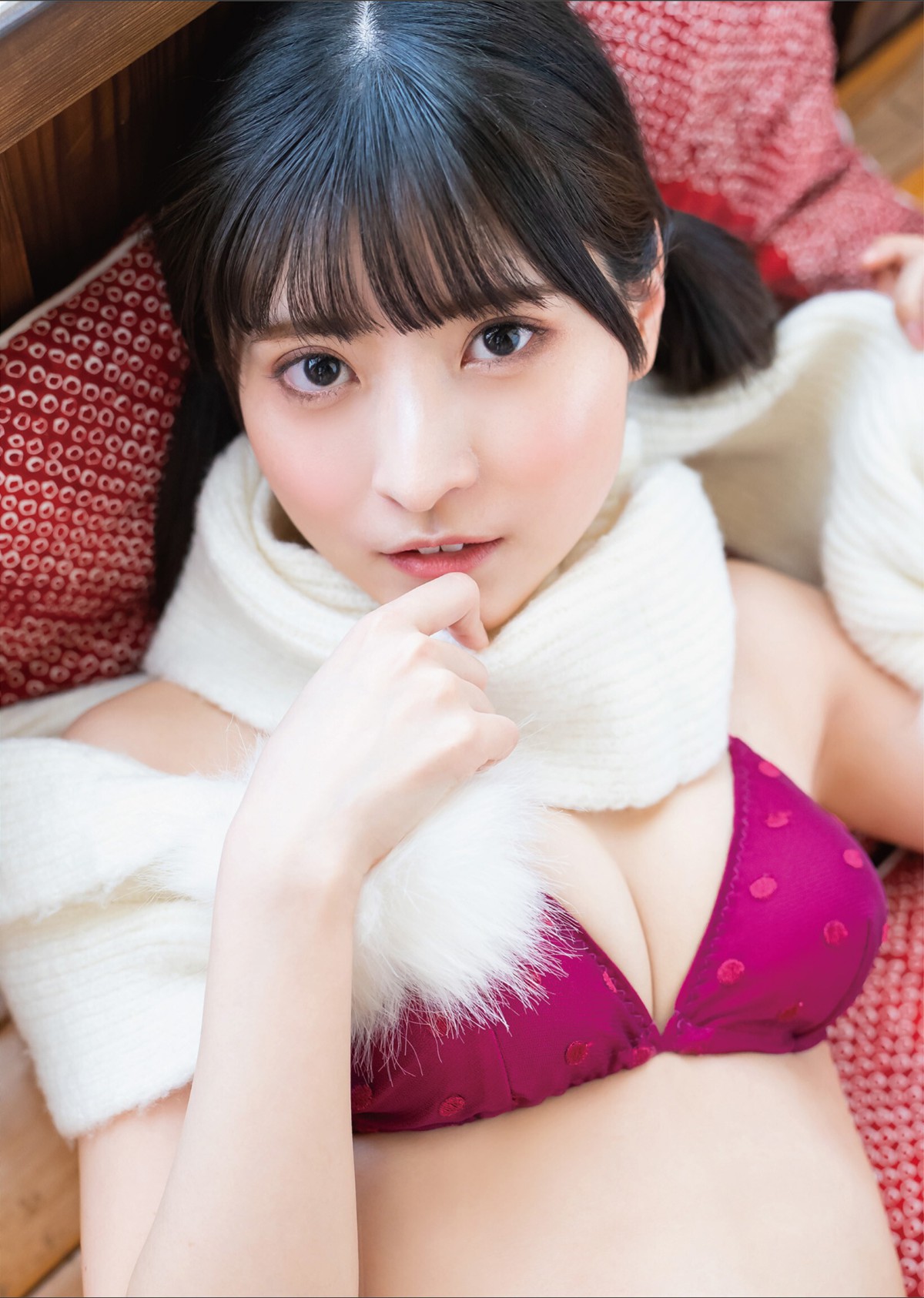 EX Taishu Photobook 2023 03 15 Rui Takanashi 小鳥遊るい Warm Powder Snow 0016 0716908762.jpg