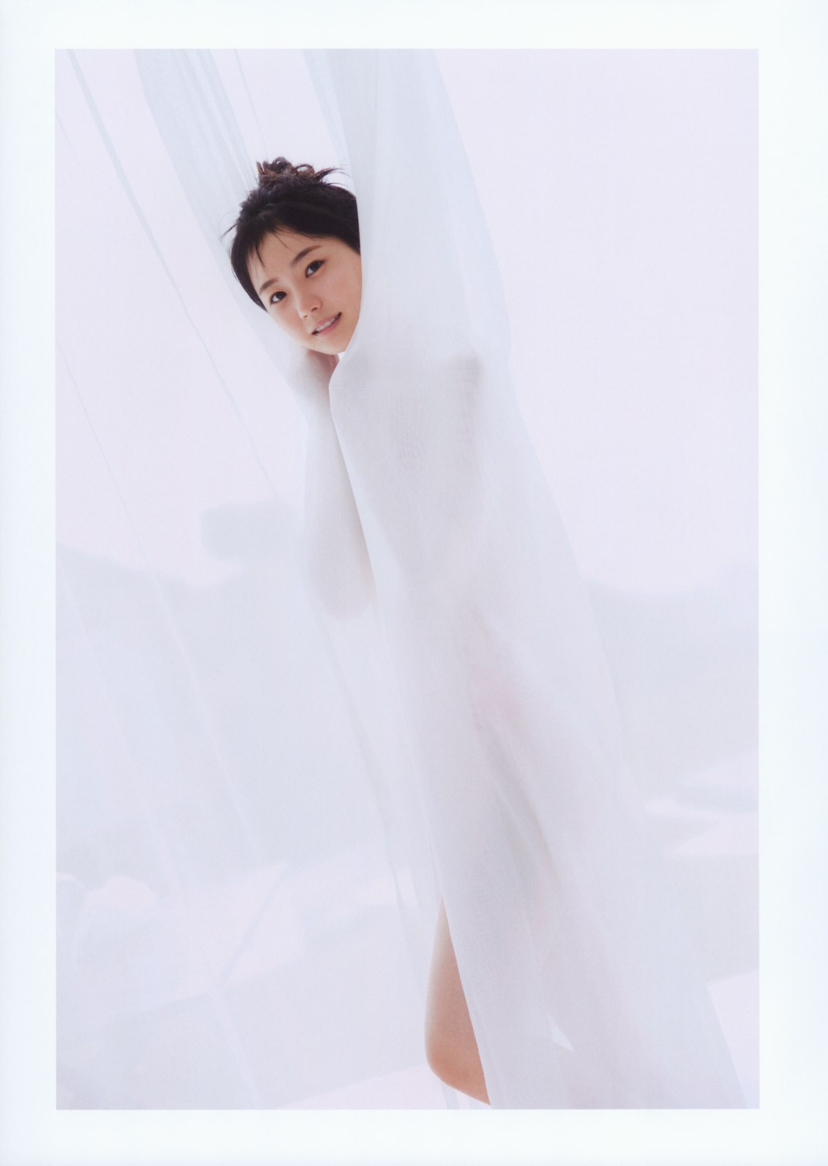 Photobook 2021 09 22 Takino Yumiko 瀧野由美子 1st Photobook I Dont Know You Yet Bonus 0081 2726670289.jpg