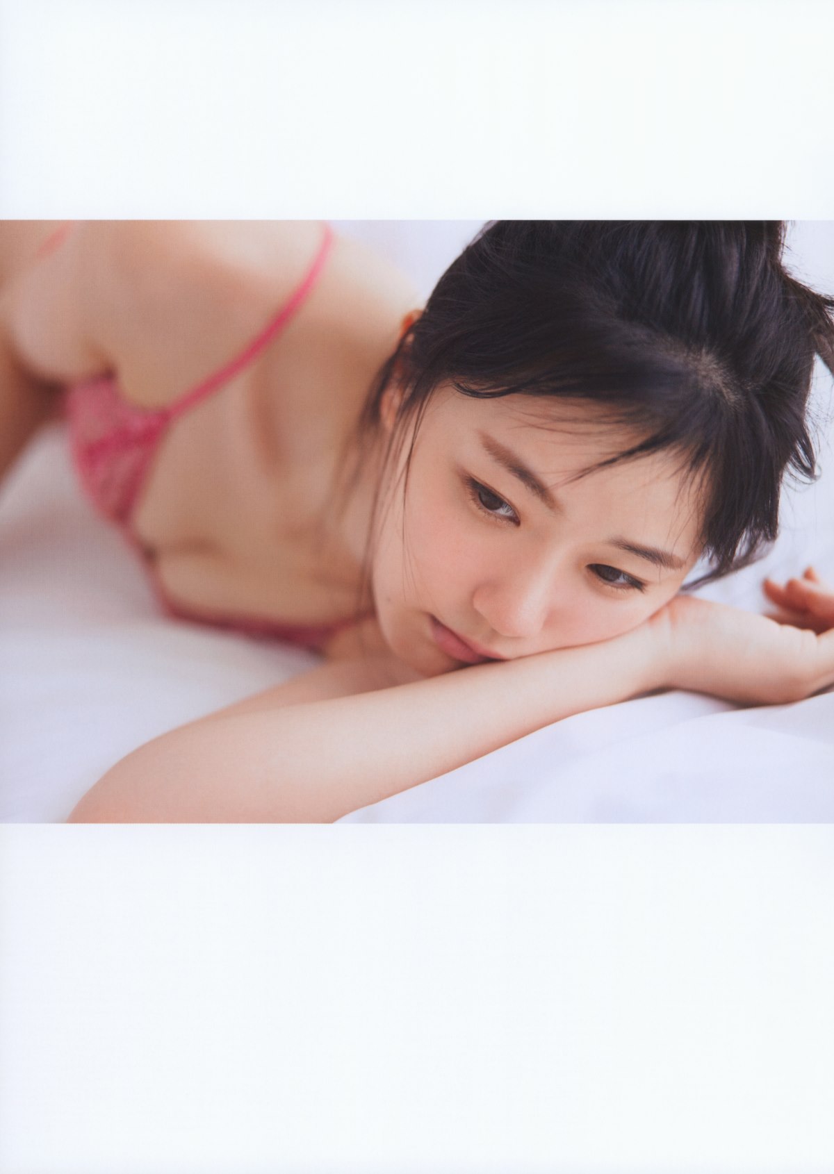 Photobook 2021 09 22 Takino Yumiko 瀧野由美子 1st Photobook I Dont Know You Yet Bonus 0083 6908629090.jpg