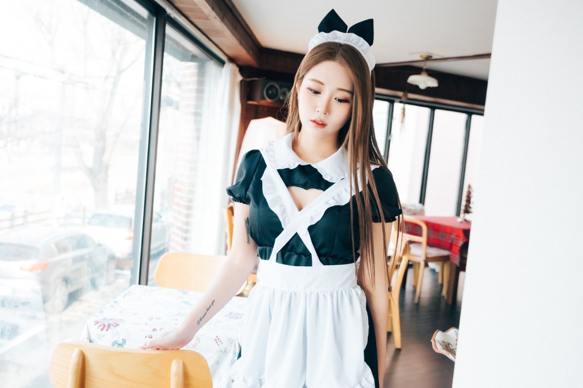 Loozy Bomi 보미 Maid Cafe S Ver A 0025 5681366274.jpg