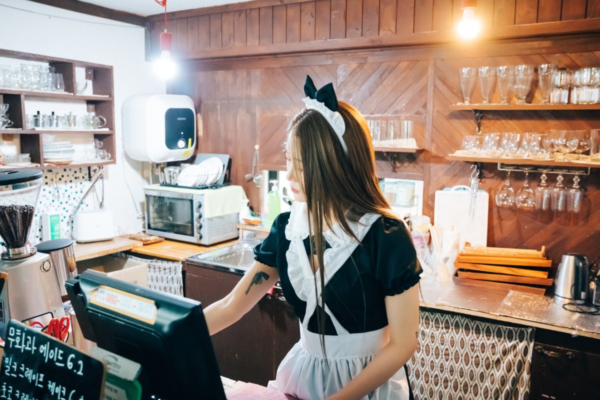 Loozy Bomi 보미 Maid Cafe S Ver A 0075 5088743075.jpg