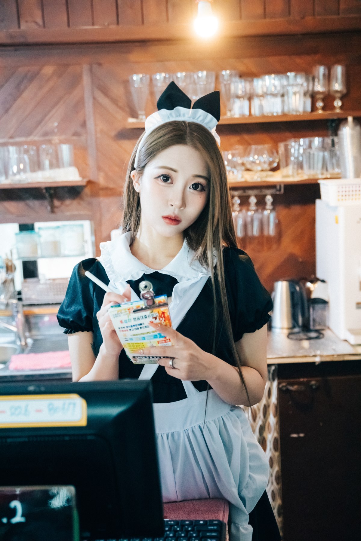 Loozy Bomi 보미 Maid Cafe S Ver B 0010 4346510014.jpg