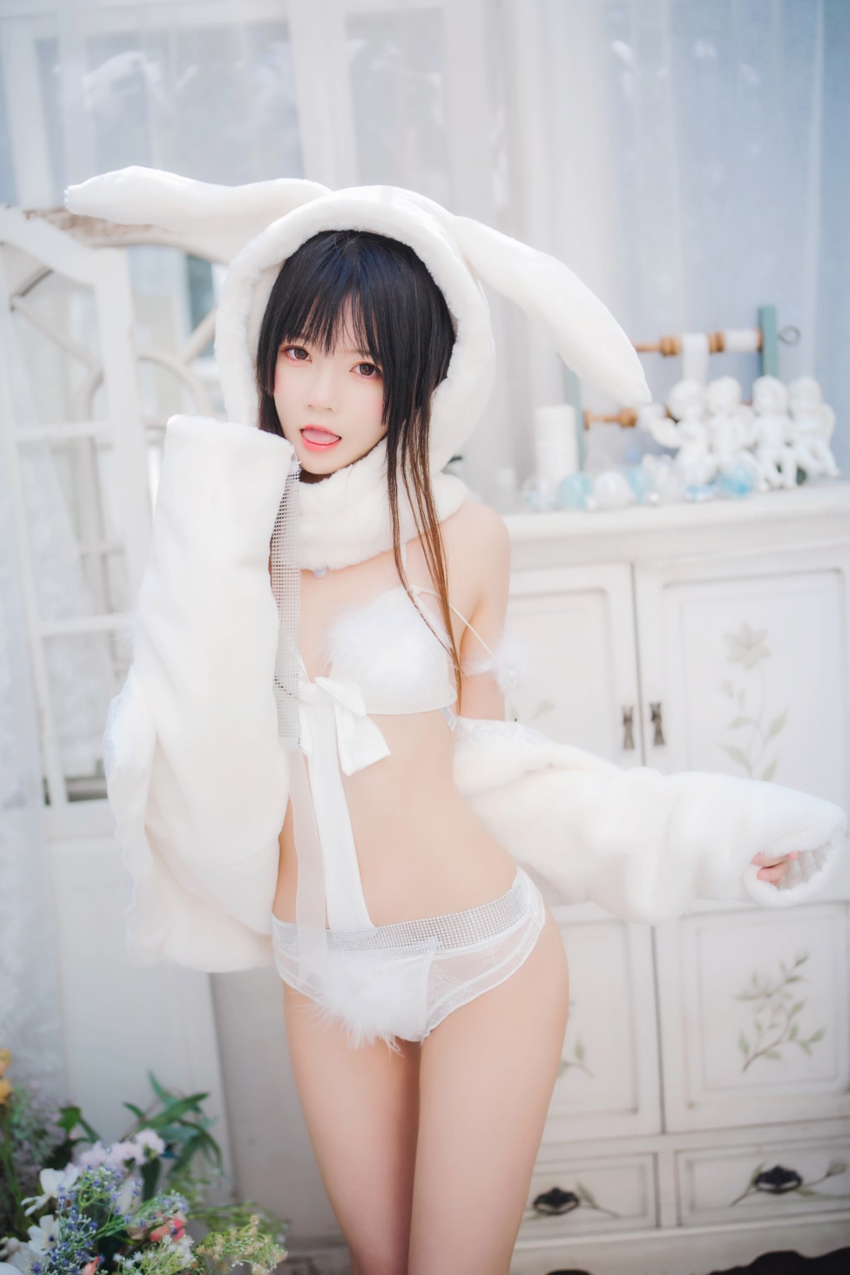 Coser@桜桃喵 Vol 142 小白兔01And 02 0094 3300956023.jpg